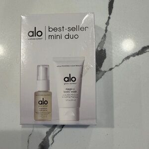 New in box! alo yoga best seller mini duo